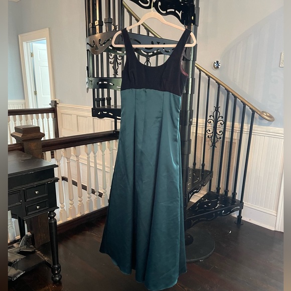 Zum Zum vintage emerald green satin & velvet empire waist Aline evening gown 5/6 - Picture 1 of 13